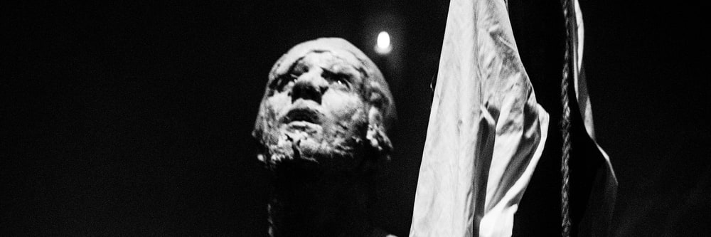 Cirque de Loin: L’homme n’existe pas